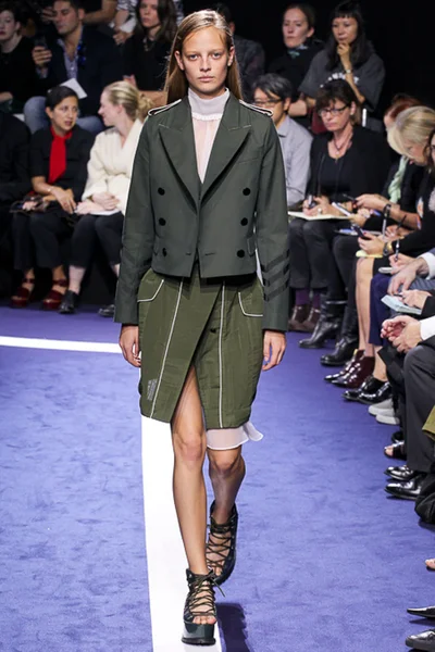 Look 8